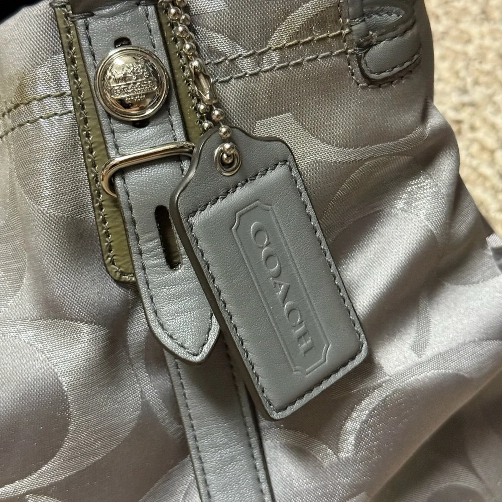 ~LOW START~Coach Silver Satchel with Signature Monogram - Picture 3 of 9